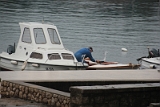 Kroatien Insel Krk 05 Boot vollgeregnet