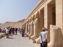aegypten2010_18_Hatschepsut-Tempel07